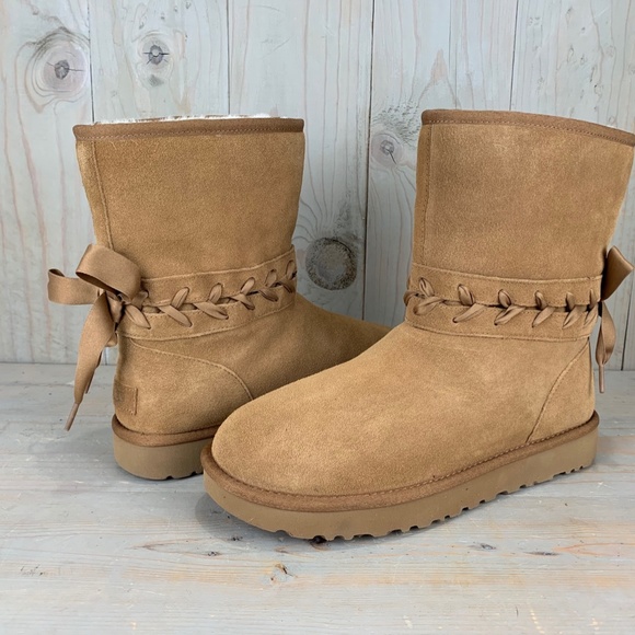UGG CLASSIC SHORT LACE UP BOW BOOTS chestnut us 7 nib